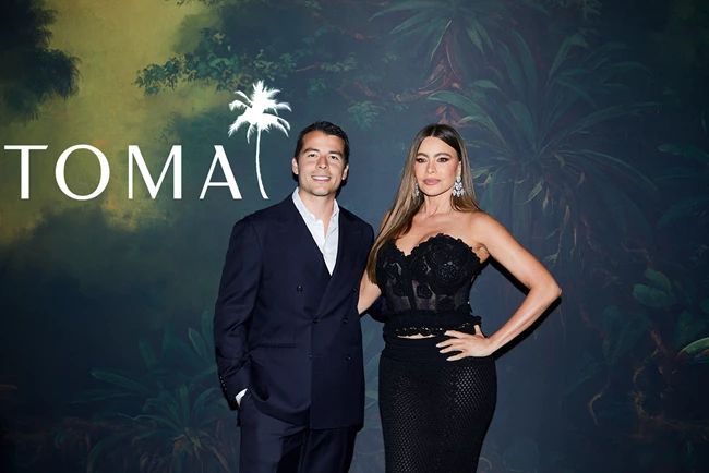 Sofia Vergara | Σπάνια εμφάνιση με τον 32χρονο γιο της, Manolo στο Los Angeles