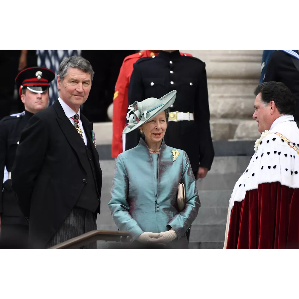 Η Πριγκίπισσα Άννα και ο Timothy Laurence έφτασαν στην εκκλησία