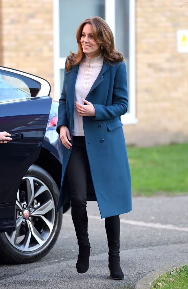Η Kate Middleton φόρεσε το πιο κομψό παλτό της σεζόν
