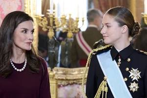 Ποιες Ευρωπαίες πριγκίπισσες συνομιλούν σε ομαδική συνομιλία στο WhatsApp