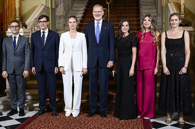 Η Letizia, η Leonor και η Sofía φόρεσαν παντελόνι στα Princess Of Girona Awards 2026