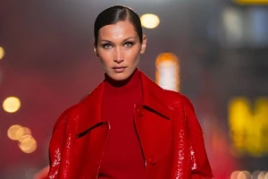 Το εύκολο χτένισμα που επιλέγουν οι fashionistas φέτος την άνοιξη