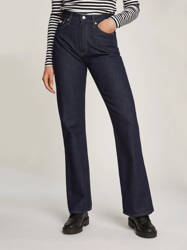 Authentic τζιν σε bootcut γραμμή, Calvin Klein.