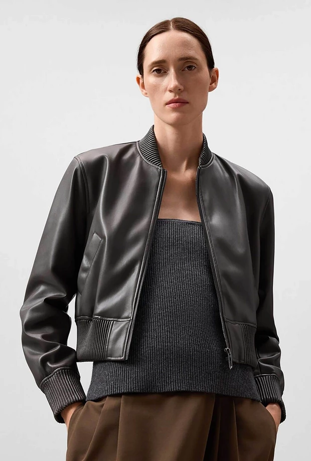 Παλτό, μπουφάν, δερμάτινα | Στις εκπτώσεις στα notos θα βρείτε τα πιο κομψά πανωφόρια