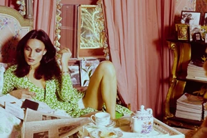 Από το maroon στο σμαραγδί | Τα χρώματα που μεταμορφώσουν το σπίτι σας το 2026