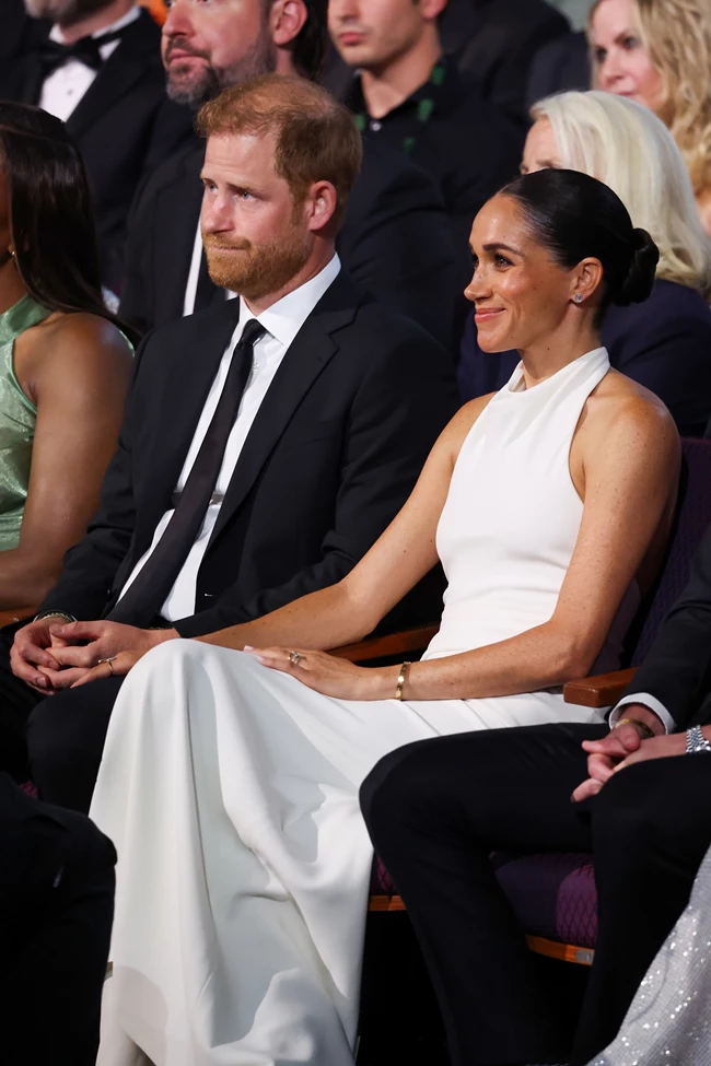 Meghan Markle | Το ρίσκο που πήρε συνοδεύοντας τον πρίγκιπα Harry σε βραβεία