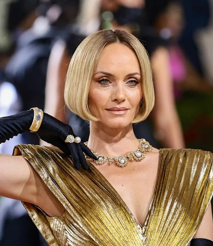 Amber Valletta