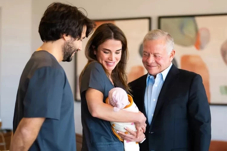 Βασιλιάς Abdullah II | Το χειρουργείο στο οποίο υποβλήθηκε λίγες ημέρες μετά τη γέννηση της εγγονής του