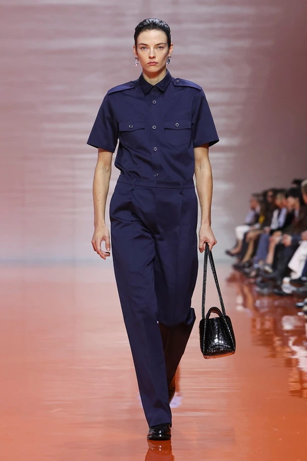 Prada SS26 | Η αντιπαράθεση ως πράξη δημιουργίας
