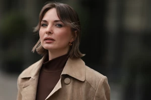 No-washing days | Τρία χτενίσματα που θα "σώσουν" την εμφάνιση των μαλλιών σας