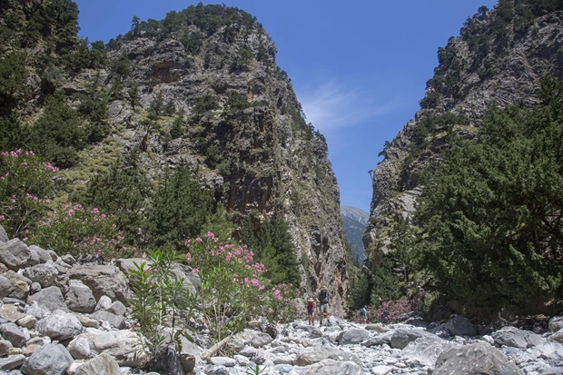 "Είναι ο νέος παράδεισος": Το ελληνικό νησί που αποθεώνουν οι Γάλλοι για το προσιτό κόστος ζωής του