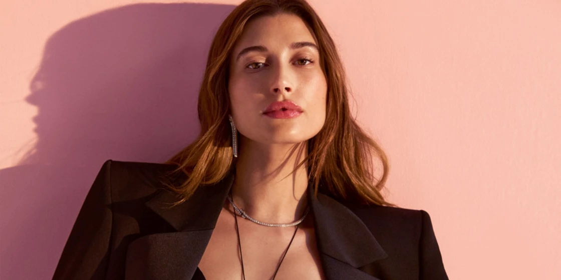 Ella Emhoff | Η θετή κόρη της Kamala Harris αποτελεί δικαιωματικά ένα από τα "Icons του 2022"