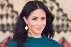 Ο πρίγκιπας Harry υπερασπίζεται τη Meghan Markle ως "ιδανικό αφεντικό"