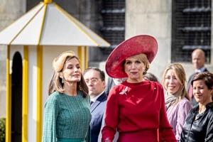 Γιατί η βασίλισσα Letizia χαιρετούσε καθιστή τους καλεσμένους στο δείπνο στην Ολλανδία