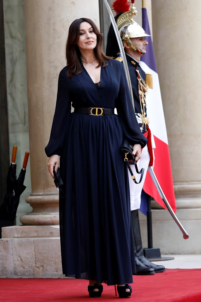 Brigitte Macron - Monica Bellucci - Carole Bouquet | Οι εντυπωσιακές εμφανίσεις τους στο Μέγαρο των Ηλυσίων