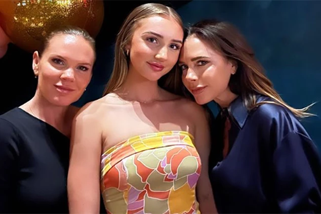 Victoria Beckham | Η σπάνια φωτογραφία με την αδελφή και την ανιψιά της