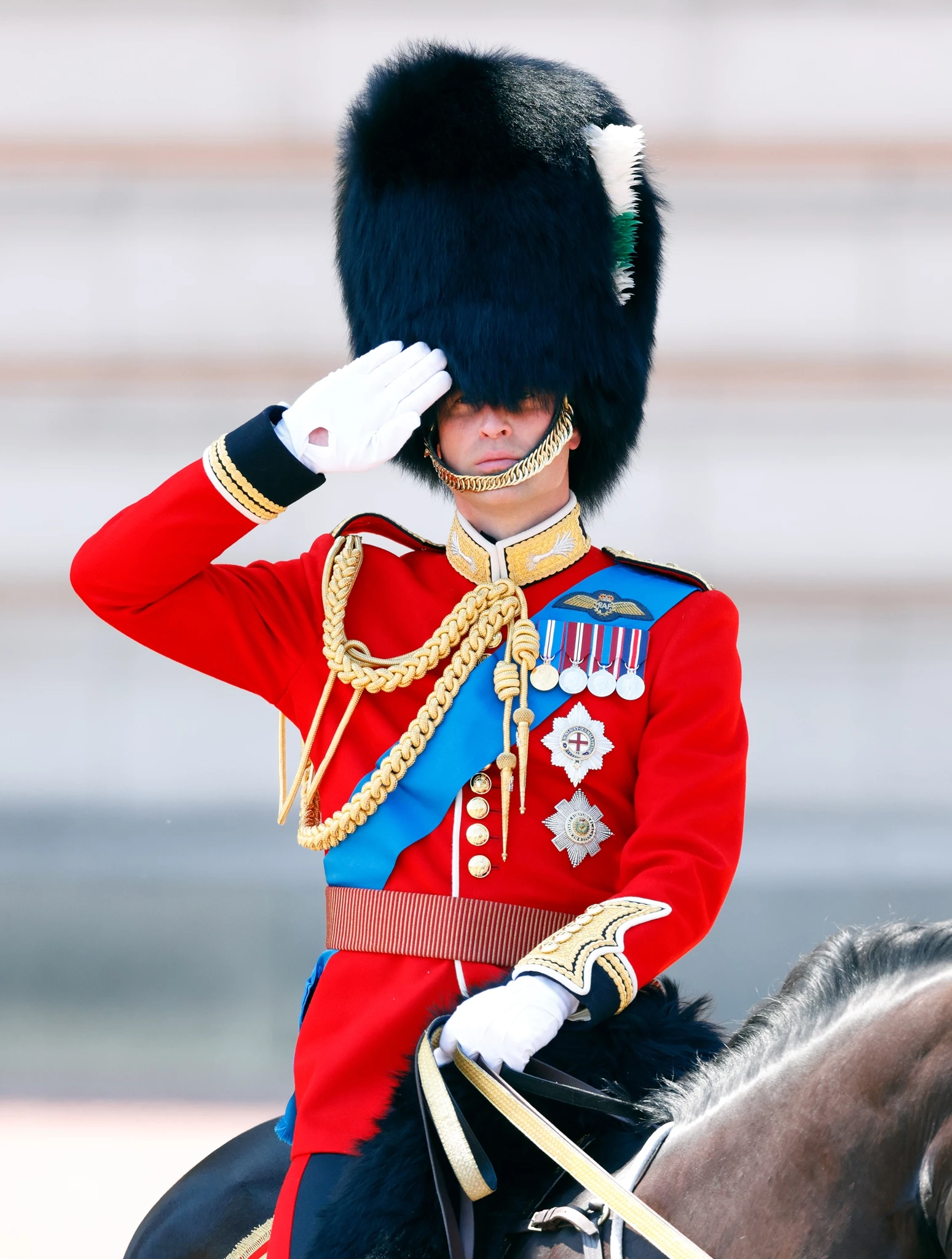 Trooping The Colour | Η παράδοση που θα επαναφέρει ο βασιλιάς Κάρολος στον φετινό εορτασμό