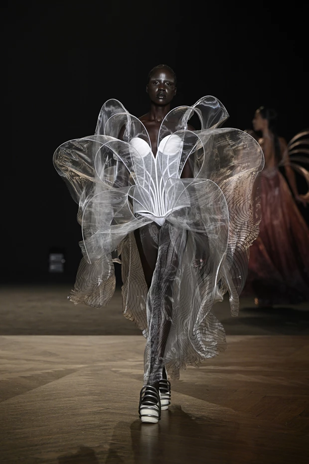 Iris Van Herpen HC FW2526