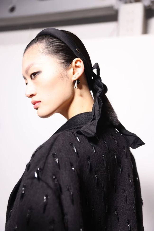 Winter Style | Το αξεσουάρ μαλλιών που θα αναβαθμίσει στιλιστικά κάθε εμφάνισή σας