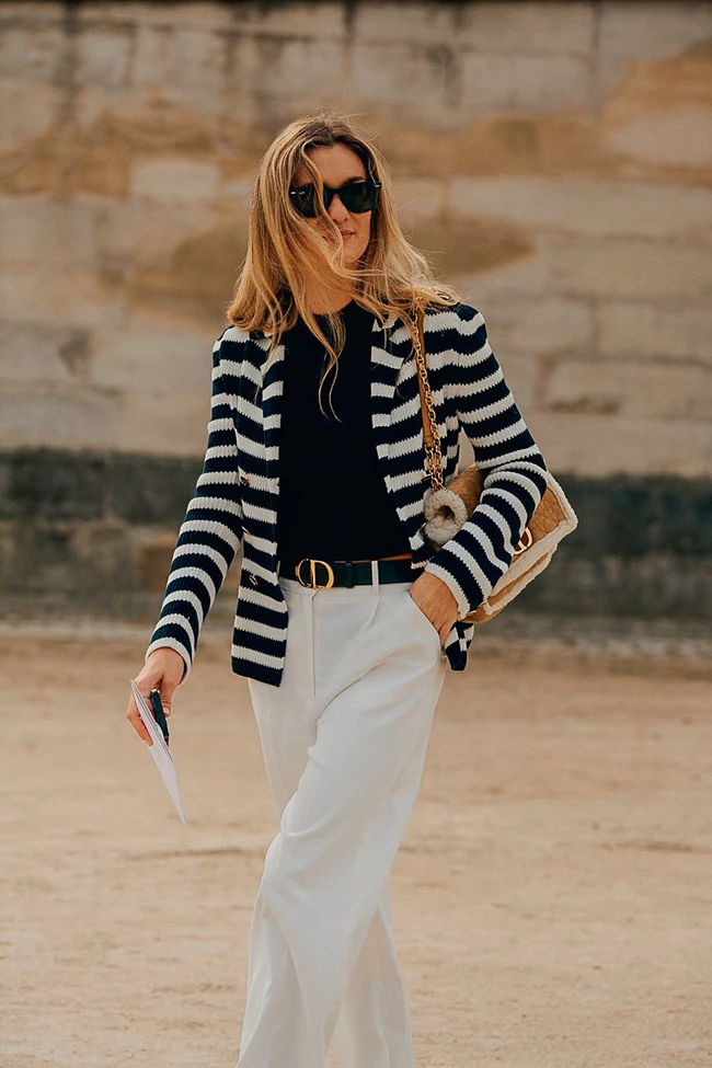 Το navy chic στην πιο updated εκδοχή του