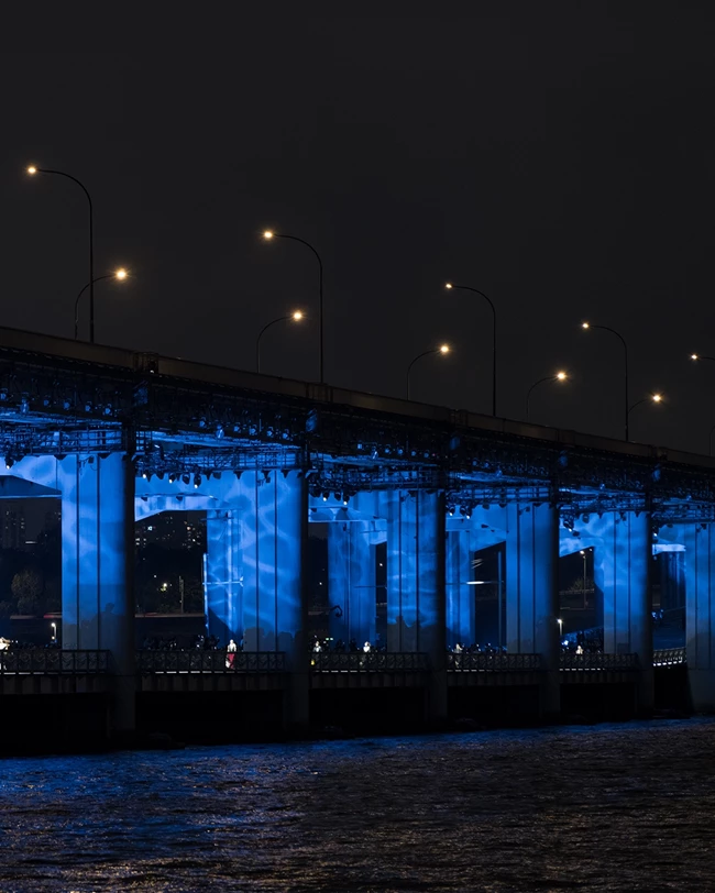 Pre-Fall 2023 | To ατμοσφαιρικό show του οίκου Louis Vuitton στη Σεούλ