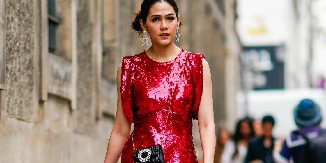 Το party dressing μίας Παριζιάνας | 7 looks που θα σας εμπνεύσουν για τις γιορτές