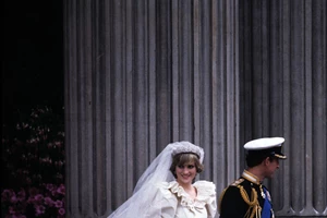 Αυτή η σκηνή στο Crown ήταν ιδέα της Helena Bonham Carter