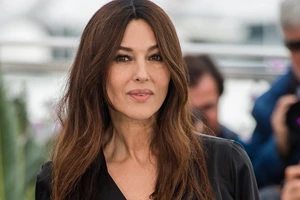 Τα 7 ωραιότερα bronzers για γυναίκες άνω των 50