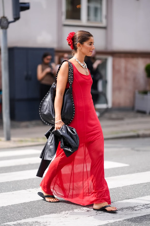 Leather Flip flops | Τα πιο δημφιλή σανδάλια του φετινού καλοκαιριού υπόσχονται ασυναγώνιστη άνεση και στιλ