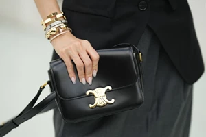 Το μανικιούρ που υιοθετούν τώρα όλες οι fashionistas άνω των 50