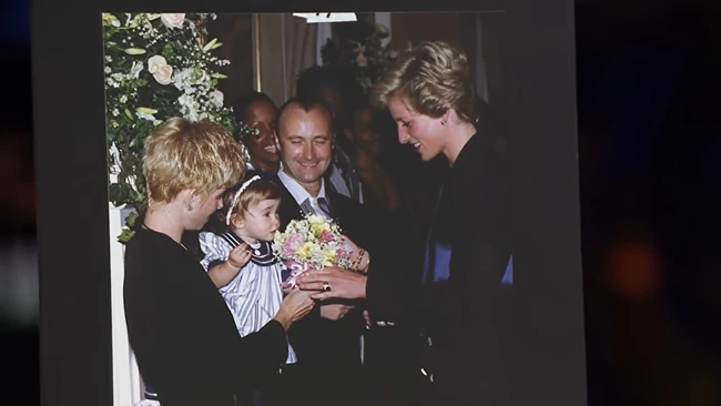 Lily Collins - Diana