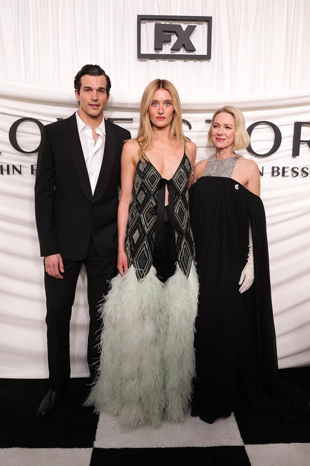 Paul Anthony-Kelly, Sarah Pidgeon, Naomi Watts