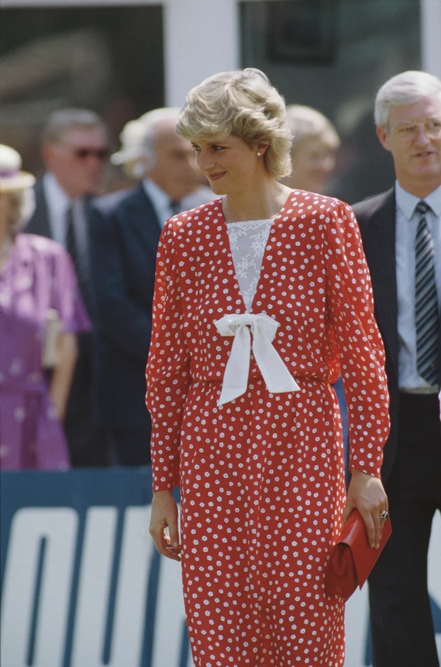 Η πριγκίπισσα Diana μ' ένα πουά φόρεμα το 1987