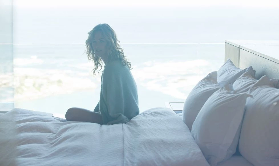 Skin Smoothie | Η αισθητικός της Hailey Bieber αποκαλύπτει τη θαυματουργή συνταγή της