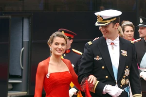 Letizia & Felipe | Τα οικογενειακά πορτρέτα που έσπασαν την παράδοση