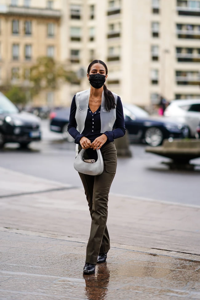 Street Style At Paris Fashion Week