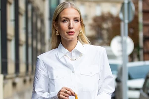 Οι καλύτερες μωβ μάσκες για την ανάδειξη και τη φροντίδα των ξανθών μαλλιών