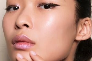 Baby Blue Nails | Η πιο δροσερή και σοφιστικέ τάση στο μανικιούρ για το καλοκαίρι του 2026