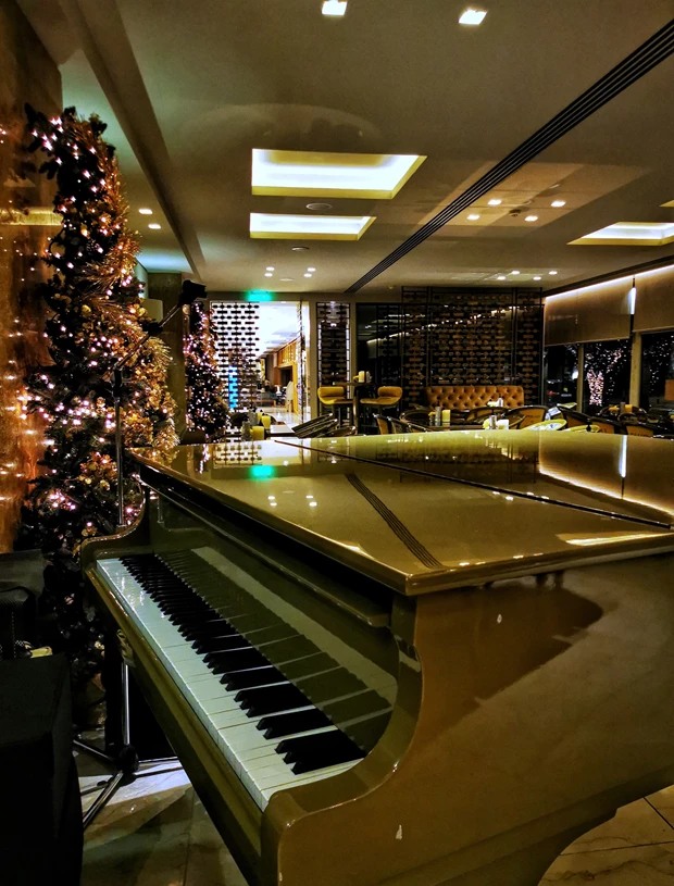 Χριστούγεννα στο Divani Apollon Palace & Thalasso