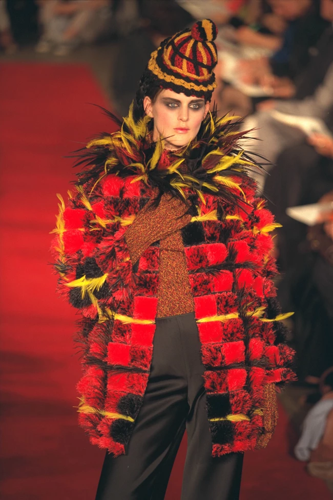 GAULTIER: AUTUMN/WINTER 1997/97 HAUTE COUTURE FASHION