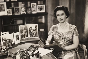 Βασίλισσα Ελισάβετ | Το πρωτότυπο και μοναδικό δώρο που της είχε προσφέρει ο Edoardo Mapelli Mozzi