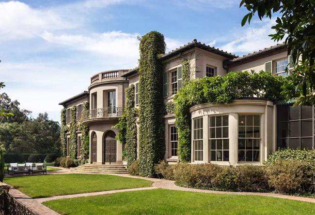 Η έπαυλη της Cher στο Λος Άντζελες έχει γράψει τη δική της ιστορία στο Hollywood