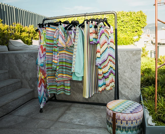 Missoni SS22 & Missoni Mare | Μία παρουσιάση με θέα την Ακρόπολη και το ηλιοβασίλεμα