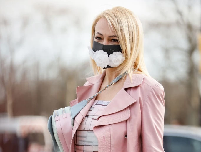 Κορωνοϊός | 3 τρόποι να προστατευτείτε, ξεκινώντας από τα νύχια σας