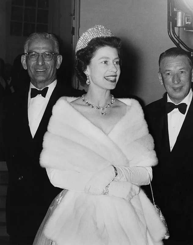Με κλασικό '60s χτένισμα το 1961