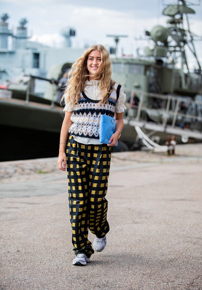 knit vest street style