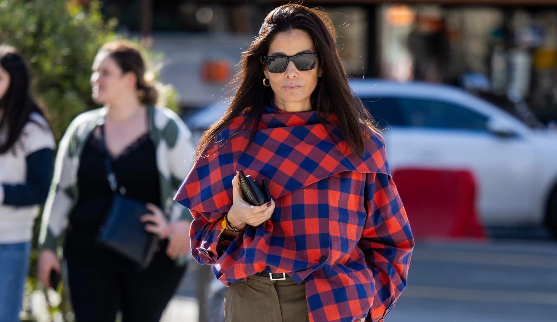 Η φούστα που πρέπει οπωσδήποτε να φορέσετε αυτόν τον χειμώνα