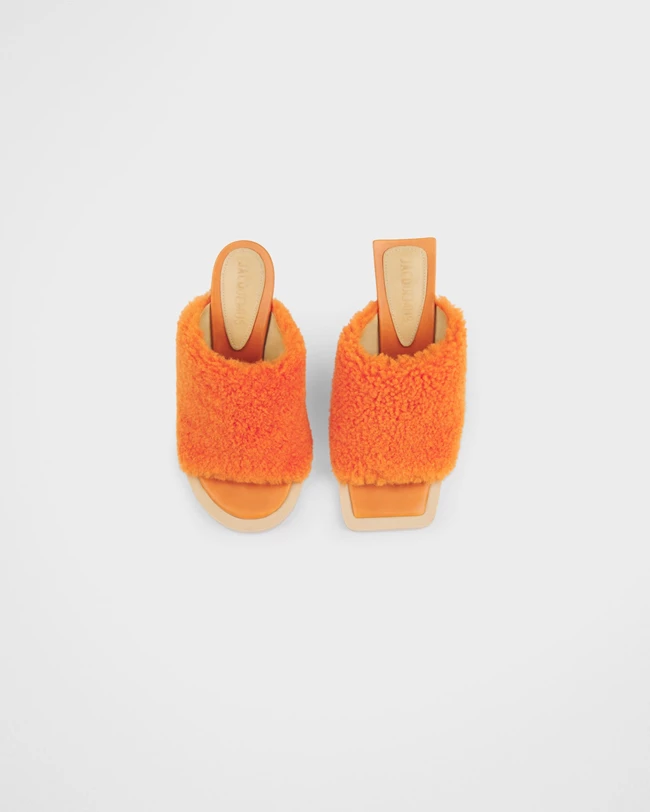 Les mules carrés ronds Jacquemus