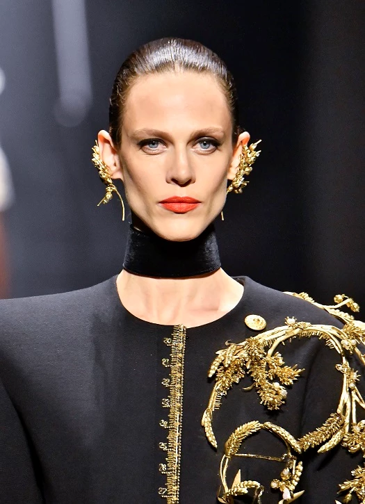 κόκκινο κραγιόν 2023