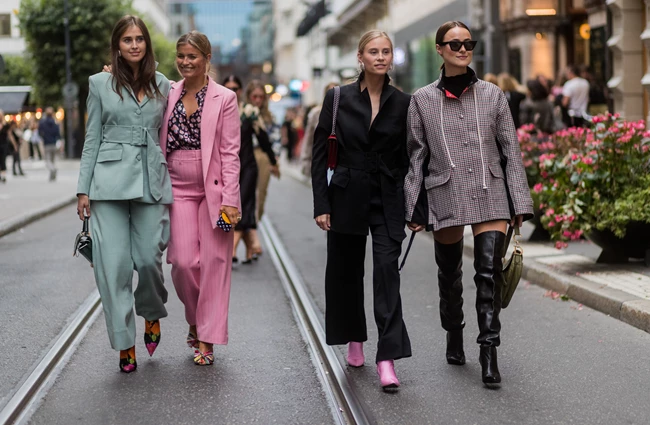 Πώς θα δημιουργήσετε capsule γκαρνταρόμπα την περίοδο των εκπτώσεων